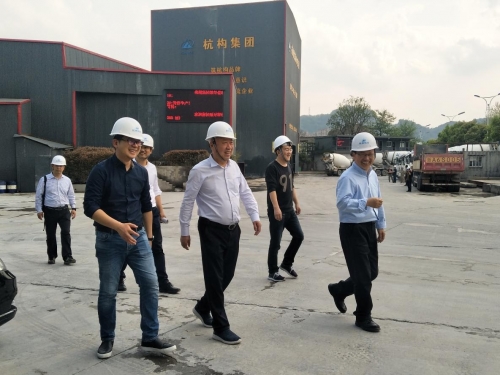 【管理纵横】抢抓机遇 放眼未来 ——尊龙凯时ag集团董事长来连毛赴杭构•砼二分公司视察指导工作
